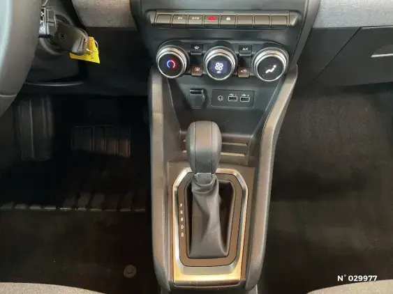 RENAULT CLIO V - voiture d'occasion - Photo 34