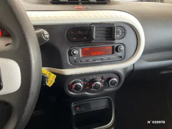 RENAULT TWINGO III - voiture d'occasion - Photo 13