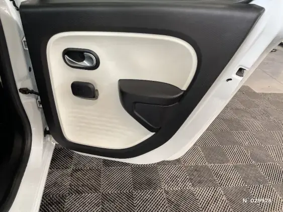 RENAULT TWINGO III - voiture d'occasion - Photo 39
