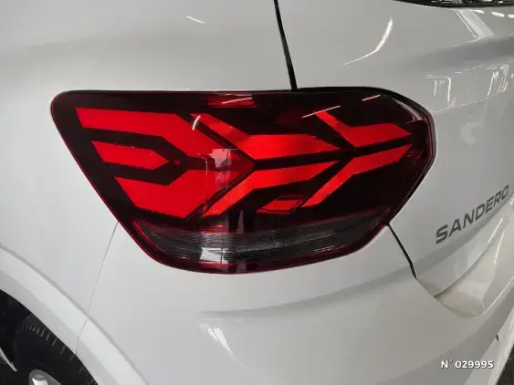 DACIA SANDERO III - voiture d'occasion - Photo 37