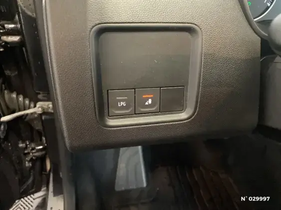 DACIA DUSTER II - voiture d'occasion - Photo 15