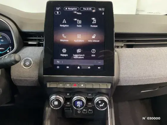 RENAULT CLIO V - voiture d'occasion - Photo 31