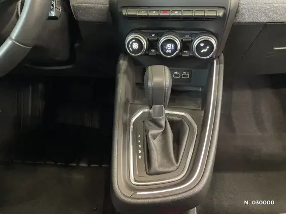 RENAULT CLIO V - voiture d'occasion - Photo 32