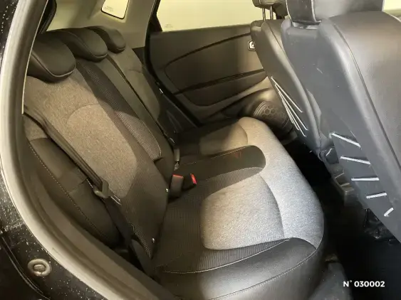 RENAULT CAPTUR - voiture d'occasion - Photo 11