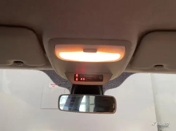 RENAULT TWINGO III - voiture d'occasion - Photo 32