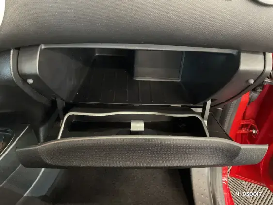 RENAULT TWINGO III - voiture d'occasion - Photo 36