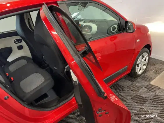 RENAULT TWINGO III - voiture d'occasion - Photo 38