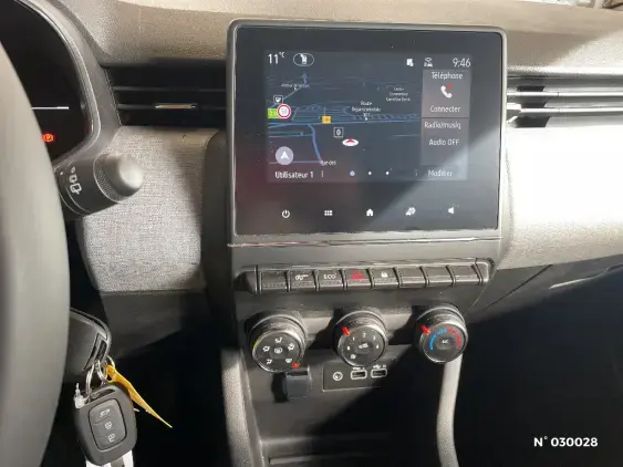 RENAULT CLIO V - voiture d'occasion - Photo 13