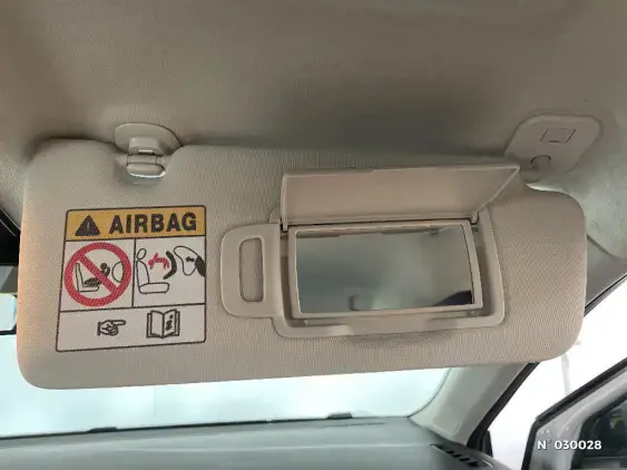 RENAULT CLIO V - voiture d'occasion - Photo 30