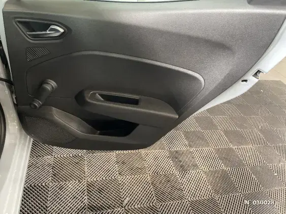 RENAULT CLIO V - voiture d'occasion - Photo 37