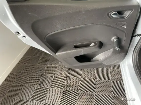 RENAULT CLIO V - voiture d'occasion - Photo 44