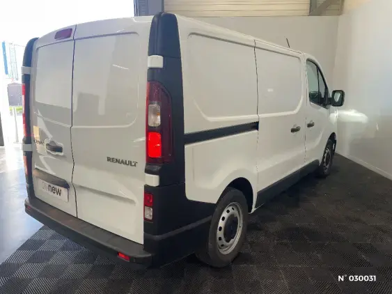 RENAULT TRAFIC FG III - voiture d'occasion - Photo 4