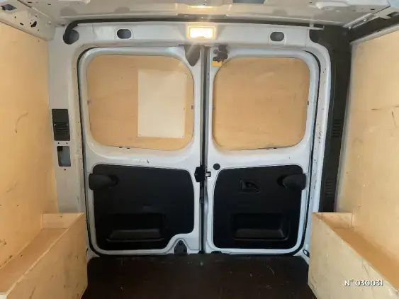 RENAULT TRAFIC FG III - voiture d'occasion - Photo 37