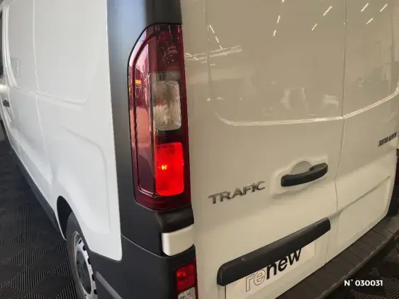 RENAULT TRAFIC FG III - voiture d'occasion - Photo 40