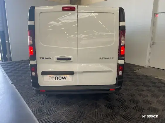 RENAULT TRAFIC FG III - voiture d'occasion - Photo 6