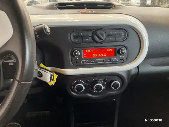 RENAULT TWINGO III - voiture d'occasion - Photo 13