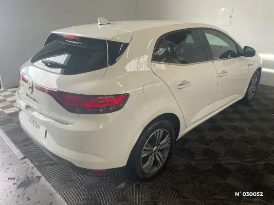 RENAULT MEGANE IV - voiture d'occasion - Photo 4