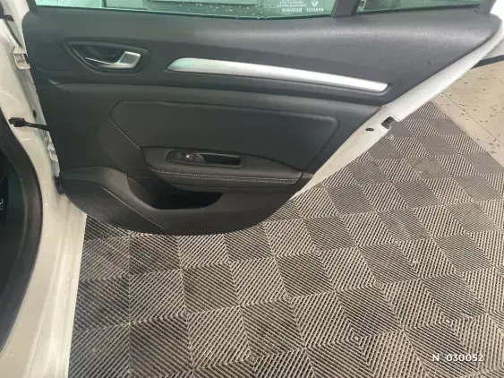 RENAULT MEGANE IV - voiture d'occasion - Photo 35