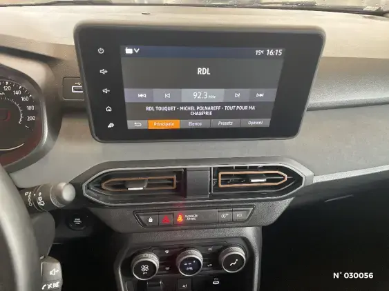 DACIA SANDERO III - voiture d'occasion - Photo 13