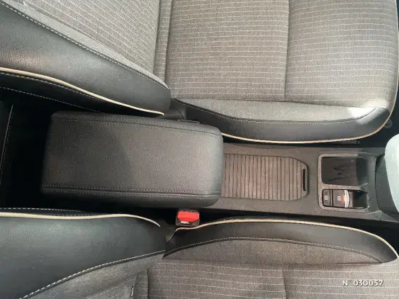 RENAULT CLIO V - voiture d'occasion - Photo 31