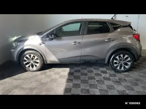 RENAULT CAPTUR II - voiture d'occasion - Photo 2