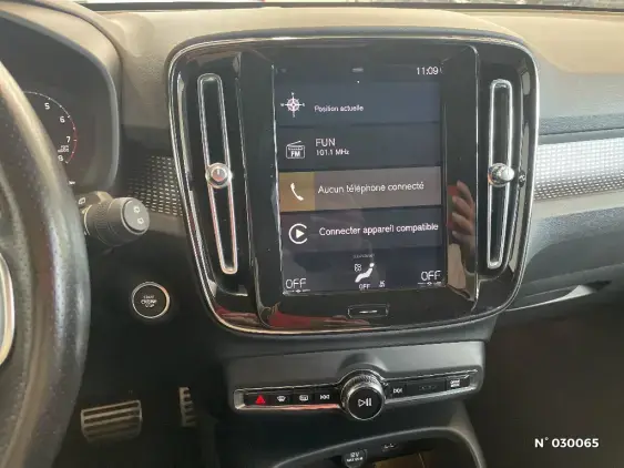 VOLVO XC40 - voiture d'occasion - Photo 13