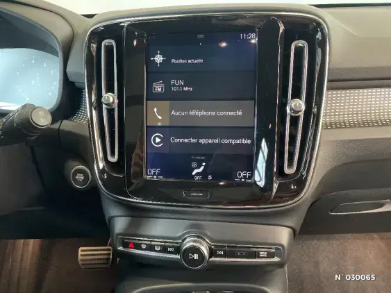 VOLVO XC40 - voiture d'occasion - Photo 36