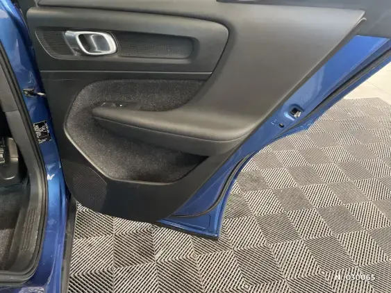 VOLVO XC40 - voiture d'occasion - Photo 43