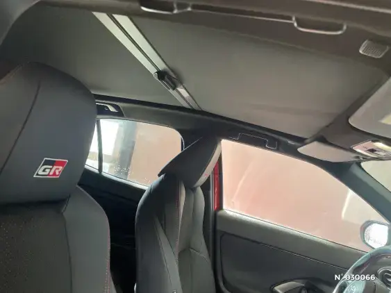 TOYOTA YARIS CROSS I - voiture d'occasion - Photo 27