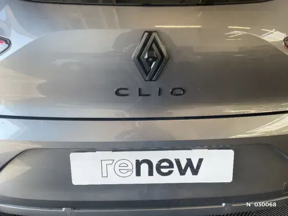 RENAULT CLIO V - voiture d'occasion - Photo 39