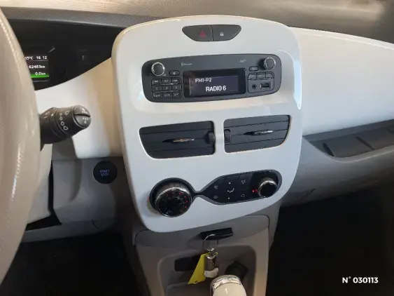 RENAULT ZOE - voiture d'occasion - Photo 13