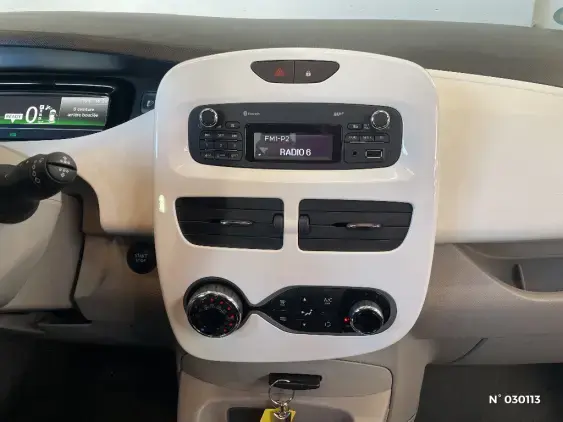 RENAULT ZOE - voiture d'occasion - Photo 31