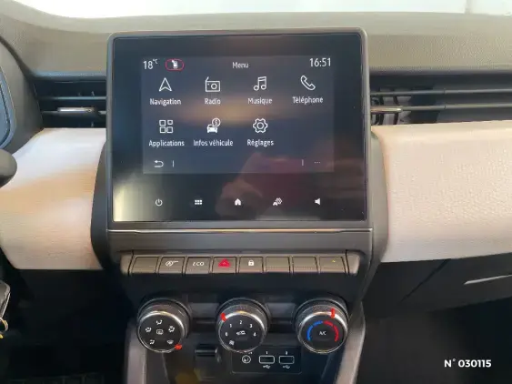 RENAULT CLIO V - voiture d'occasion - Photo 30