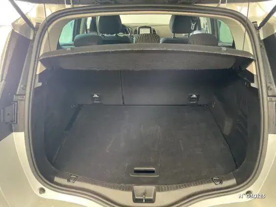 RENAULT SCENIC IV - voiture d'occasion - Photo 7