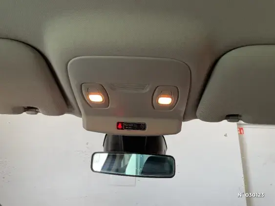 RENAULT SCENIC IV - voiture d'occasion - Photo 32