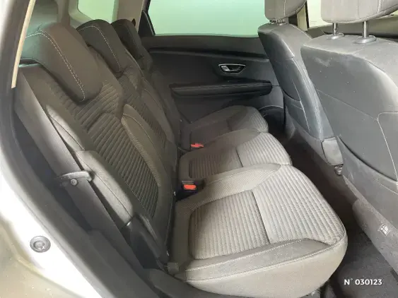 RENAULT SCENIC IV - voiture d'occasion - Photo 11