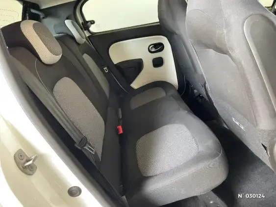 RENAULT TWINGO III - voiture d'occasion - Photo 11