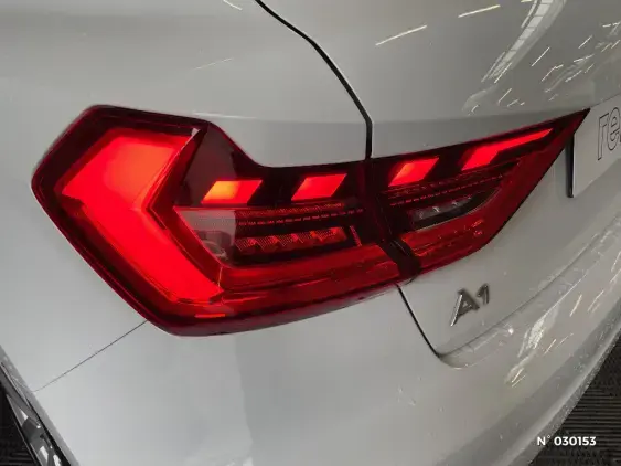 AUDI A1 SPORTBACK II - voiture d'occasion - Photo 40
