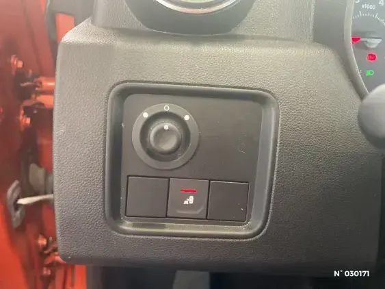 DACIA DUSTER II - voiture d'occasion - Photo 15