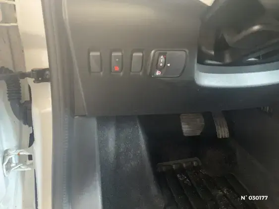 RENAULT TWINGO ELECTRIQUE III - voiture d'occasion - Photo 15