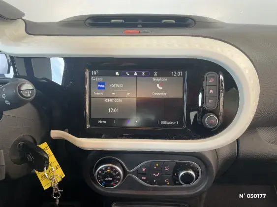 RENAULT TWINGO ELECTRIQUE III - voiture d'occasion - Photo 33