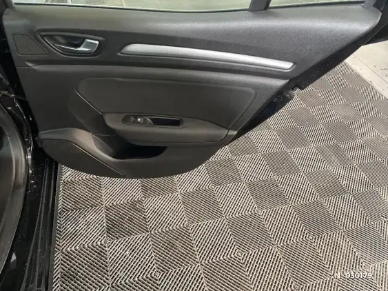 RENAULT MEGANE IV - voiture d'occasion - Photo 39