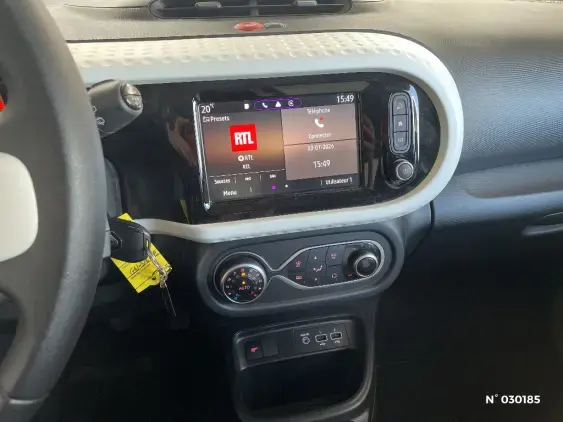 RENAULT TWINGO III - voiture d'occasion - Photo 13