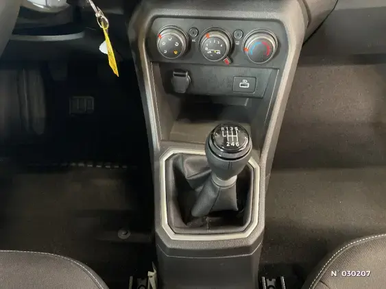 DACIA SANDERO III - voiture d'occasion - Photo 29