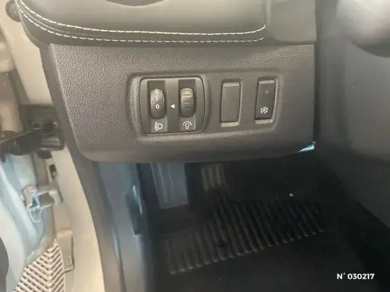 RENAULT CLIO IV - voiture d'occasion - Photo 15