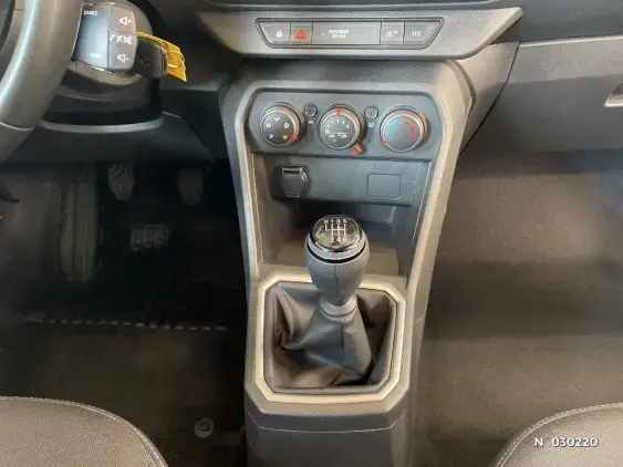 DACIA SANDERO III - voiture d'occasion - Photo 29