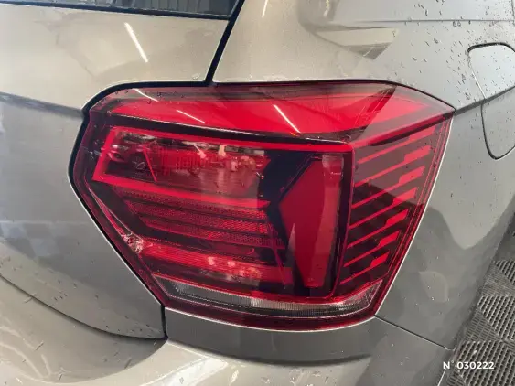 VOLKSWAGEN POLO VI - voiture d'occasion - Photo 14