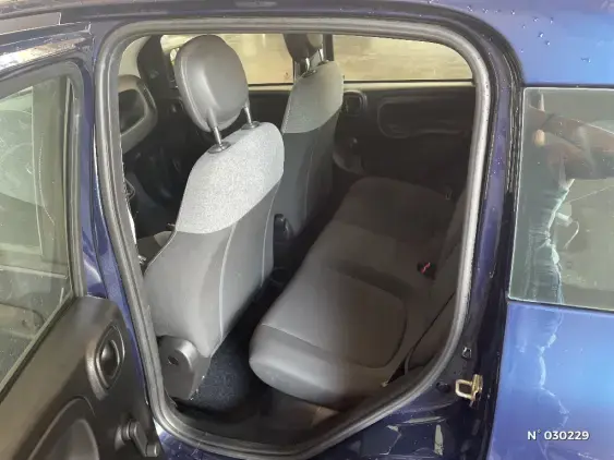 FIAT PANDA III - voiture d'occasion - Photo 42