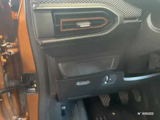 DACIA SANDERO III - voiture d'occasion - Photo 15