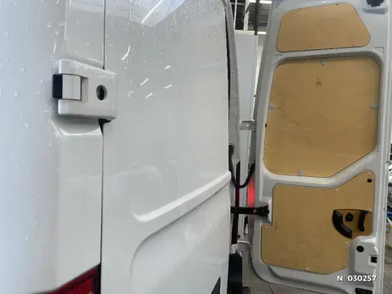 RENAULT MASTER FG III - voiture d'occasion - Photo 41